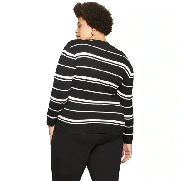 Ava & Viv Women's Plus Size Striped Long Sleeve V-Neck Pullover Sweater - Picture 8 of 8